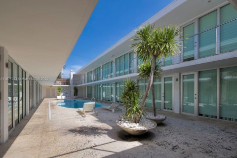 Condominio en venta en Miami Beach, Florida, 1 dormitorio, 38.18 m2 № 1919972 - foto 1