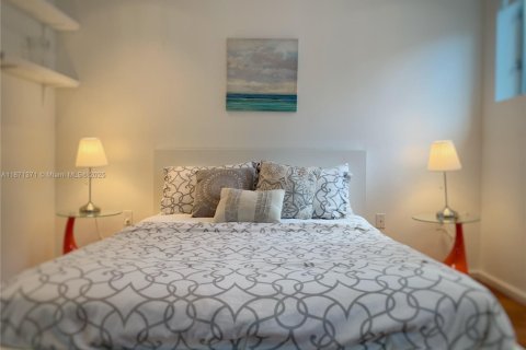 Condominio en venta en Miami Beach, Florida, 1 dormitorio, 38.18 m2 № 1919972 - foto 6