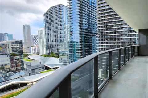 Condo in Miami, Florida, 2 bedrooms  № 2027903 - photo 18