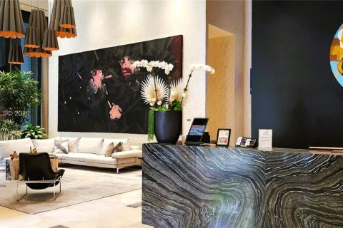 Condo in Miami, Florida, 2 bedrooms  № 2027903 - photo 5