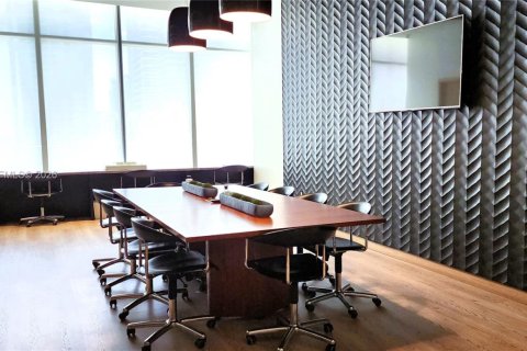 Condo in Miami, Florida, 2 bedrooms  № 2027903 - photo 15