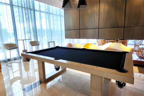 Condo in Miami, Florida, 2 bedrooms  № 2027903 - photo 9