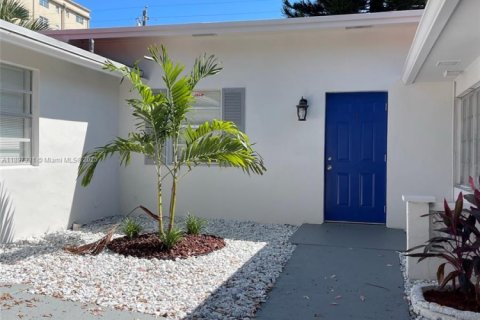 Apartment in Hollywood, Florida 3 bedrooms, 120.77 sq.m. № 1948793