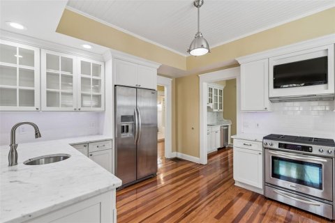 Villa ou maison à vendre à Tampa, Floride: 6 chambres, 421.4 m2 № 2416971 - photo 16