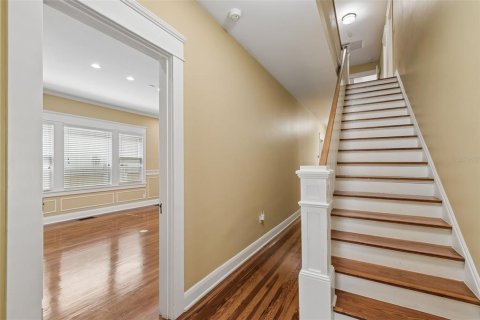 Villa ou maison à vendre à Tampa, Floride: 6 chambres, 421.4 m2 № 2416971 - photo 8