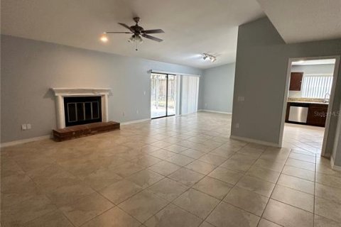 Casa en alquiler en Orlando, Florida, 3 dormitorios, 148.74 m2 № 1918110 - foto 3