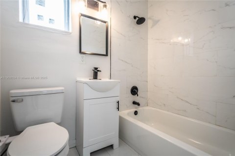 Appartement à louer à Miami Beach, Floride: 1 chambre, 91.97 m2 № 1957295 - photo 12