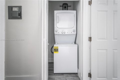 Appartement à louer à Miami Beach, Floride: 1 chambre, 91.97 m2 № 1957295 - photo 11