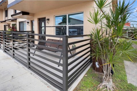 Купить кондоминиум в Хайалиа, Флорида 3 спальни, 97.83м2, № 1947092 - фото 3