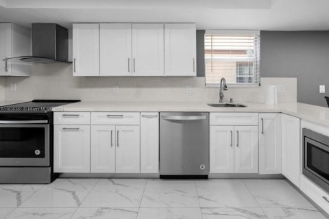 Купить кондоминиум в Хайалиа, Флорида 3 спальни, 97.83м2, № 1947092 - фото 9