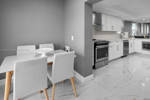 Купить кондоминиум в Хайалиа, Флорида 3 спальни, 97.83м2, № 1947092 - фото 7