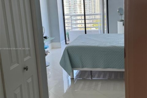 Condominio en venta en Aventura, Florida, 2 dormitorios, 109.72 m2 № 1951971 - foto 12