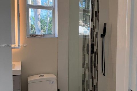 Villa ou maison à louer à Hollywood, Floride: 3 chambres, 151.24 m2 № 1996843 - photo 8