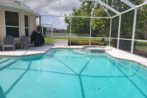 Villa ou maison à vendre à Land O' Lakes, Floride: 6 chambres, 311.32 m2 № 1777861 - photo 5