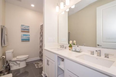 Condominio en alquiler en Kissimmee, Florida, 4 dormitorios, 226.22 m2 № 2148938 - foto 13