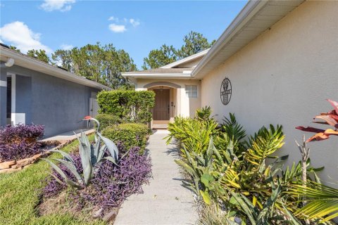 House in Land O' Lakes, Florida 3 bedrooms, 118.45 sq.m. № 1875965 - photo 5