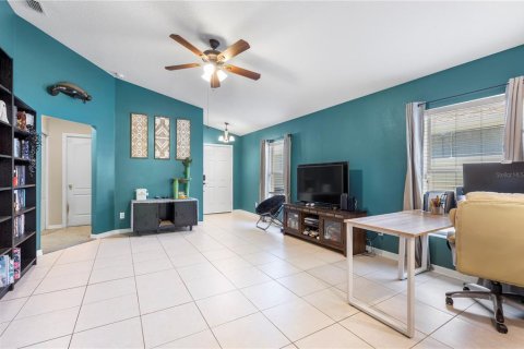 House in Land O' Lakes, Florida 3 bedrooms, 118.45 sq.m. № 1875965 - photo 12