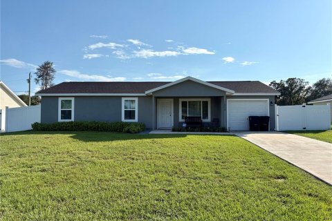 Casa en Ocala, Florida 3 dormitorios, 113.81 m2 № 2130124