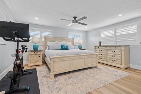 House in Port Orange, Florida 4 bedrooms, 264.59 sq.m. № 1838461 - photo 14