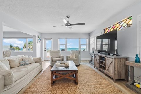 House in Port Orange, Florida 4 bedrooms, 264.59 sq.m. № 1838461 - photo 10
