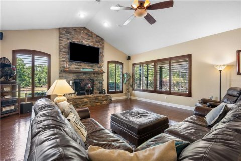 House in Dade City, Florida 4 bedrooms, 350.15 sq.m. № 1624737 - photo 18