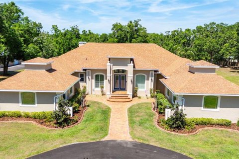 House in Dade City, Florida 4 bedrooms, 350.15 sq.m. № 1624737 - photo 5