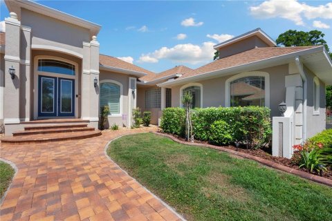 House in Dade City, Florida 4 bedrooms, 350.15 sq.m. № 1624737 - photo 8