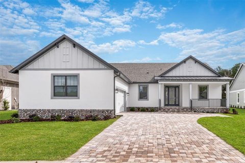 Купить виллу или дом в Бруксвилл, Флорида 12 комнат, 235.23м2, № 1773507 - фото 1