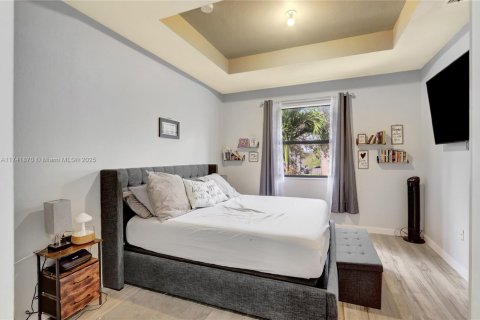 Купить виллу или дом в Хомстед, Флорида 3 спальни, 151.24м2, № 1985556 - фото 11