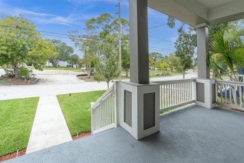 Casa en venta en Saint Petersburg, Florida, 4 dormitorios, 172.24 m2 № 2150914 - foto 7
