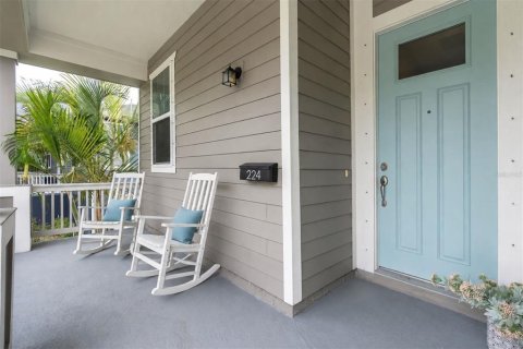 Casa en venta en Saint Petersburg, Florida, 4 dormitorios, 172.24 m2 № 2150914 - foto 3