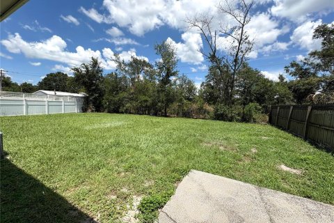 Apartamento en alquiler en Tampa, Florida, 3 dormitorios, 119.57 m2 № 1885806 - foto 12