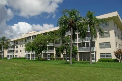 Condominio en alquiler en Pompano Beach, Florida, 1 dormitorio, 79.9 m2 № 2085894 - foto 12