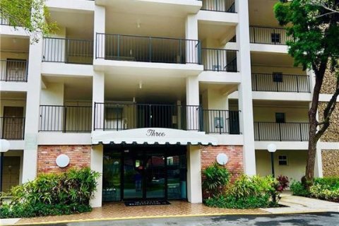 Condominio en alquiler en Pompano Beach, Florida, 1 dormitorio, 79.9 m2 № 2085894 - foto 11