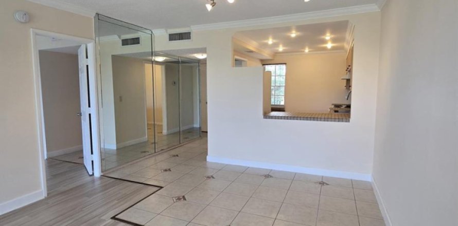 Condominio en Pompano Beach, Florida, 1 dormitorio  № 2085894