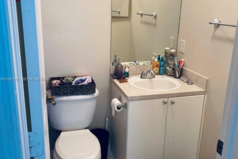 Купить таунхаус в Хомстед, Флорида 2 спальни, 98.94м2, № 1998867 - фото 4