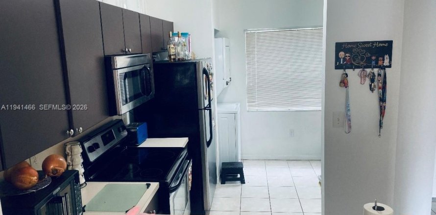 Таунхаус в Хомстед, Флорида 2 спальни, 98.94м2 № 1998867