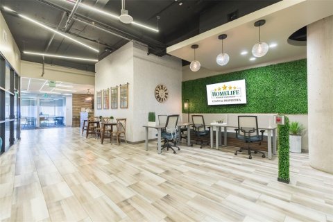 Propiedad comercial en alquiler en Tampa, Florida, 69148.55 m2 № 1568952 - foto 6