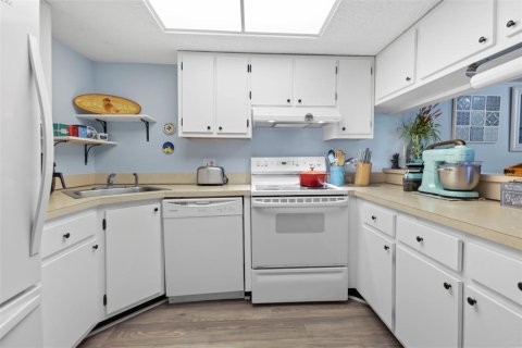 Condominio en alquiler en Port Charlotte, Florida, 2 dormitorios, 83.52 m2 № 1745371 - foto 10