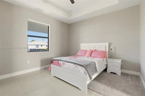 House in Lehigh Acres, Florida 3 bedrooms, 147.53 sq.m. № 2061040 - photo 20