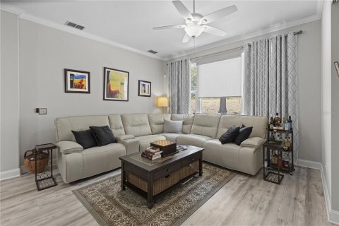 House in San Antonio, Florida 3 bedrooms, 175.77 sq.m. № 1658321 - photo 10