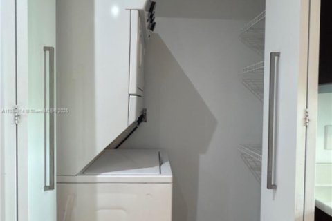 Copropriété à louer à Miami Beach, Floride: 1 chambre, 97.64 m2 № 1960394 - photo 9