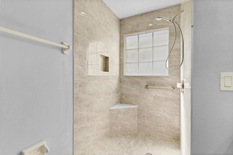 Condominio en alquiler en Kissimmee, Florida, 3 dormitorios, 123.19 m2 № 1785958 - foto 11