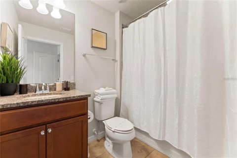 Adosado en venta en Kissimmee, Florida, 5 dormitorios, 210.24 m2 № 2106127 - foto 20