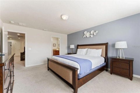Adosado en venta en Kissimmee, Florida, 5 dormitorios, 210.24 m2 № 2106127 - foto 13