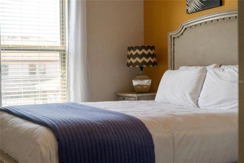 Adosado en venta en Kissimmee, Florida, 5 dormitorios, 210.24 m2 № 2106127 - foto 23