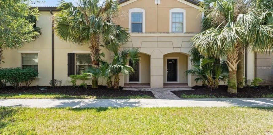 Adosado en Kissimmee, Florida 5 dormitorios, 210.24 m2 № 2106127