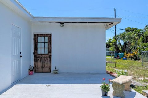 House in Boynton Beach, Florida 1 bedroom, 56.39 sq.m. № 2265628 - photo 29