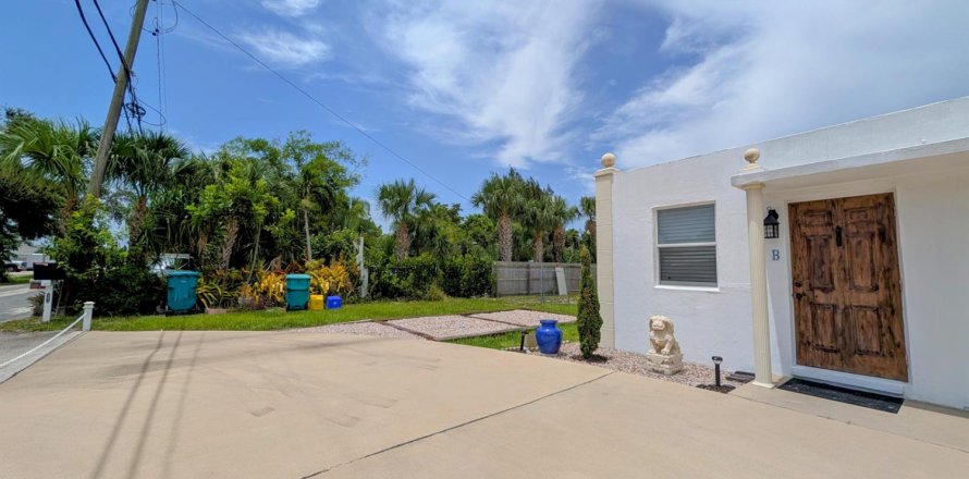 House in Boynton Beach, Florida 1 bedroom, 56.39 sq.m. № 2265628