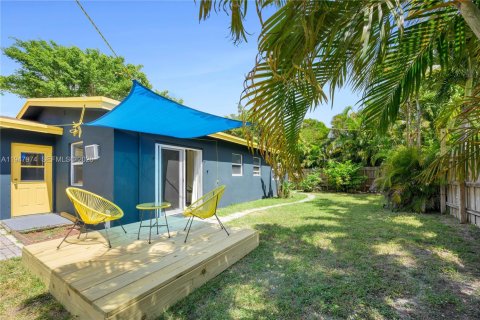 Commercial property in Fort Lauderdale, Florida 136.94 sq.m. № 2089046 - photo 11